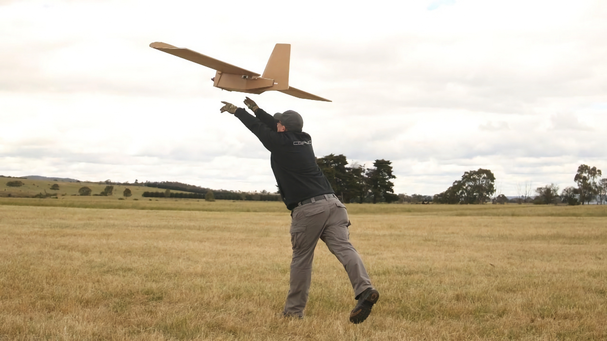 AFU używa na froncie australijskich jednorazowych dronów PPDS, są one wykonane z kartonu i mogą przenosić ładunek do 5 kg i latać na odległość 120 km