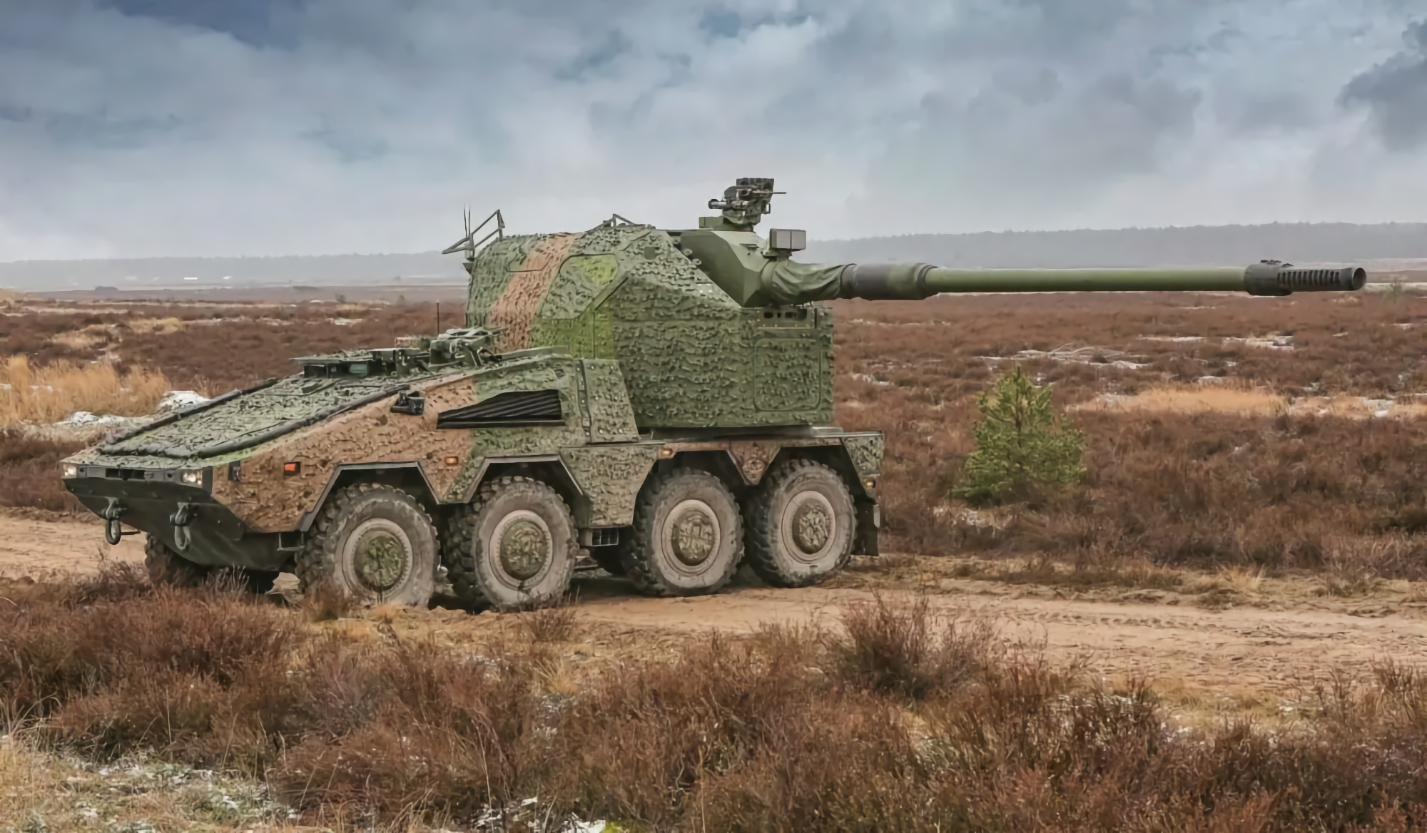 Ukraina kupuje od Niemiec nowoczesny RCH-155 SAU z wieżyczką Panzerhaubitze 2000 i zasięgiem do 54 km, kontrakt wart 216 000 000 euro