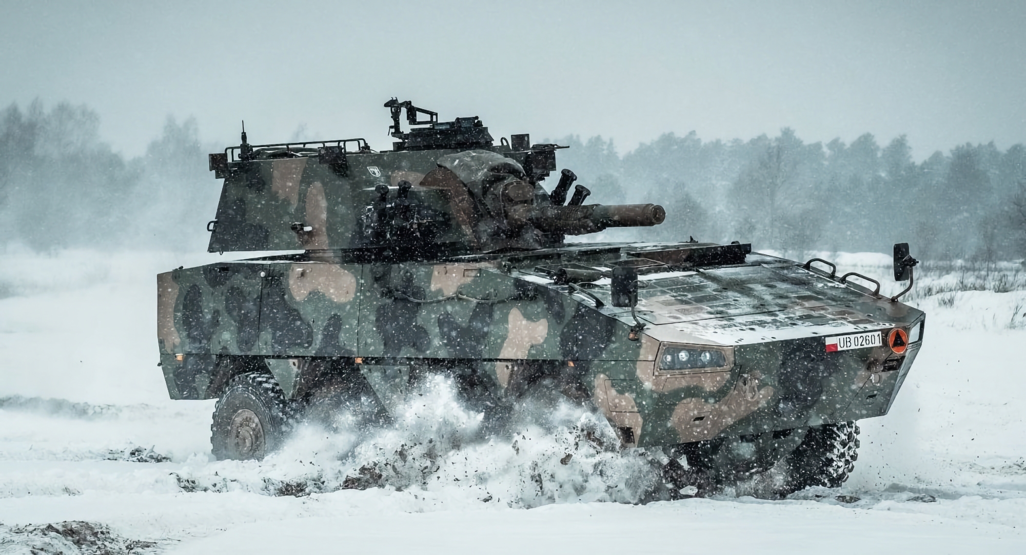Polska armia otrzymuje nową partię samobieżnych moździerzy Rak 120 mm