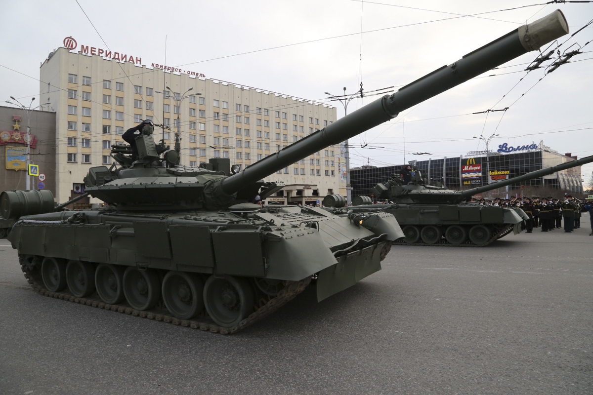 AFU niszczy najnowszy zmodernizowany rosyjski czołg 2018 T-80BVM