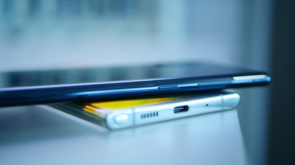 Samsung Galaxy Note 10+ ładuje się dwa razy szybciej niż Galaxy Note 9 i iPhone XS Max
