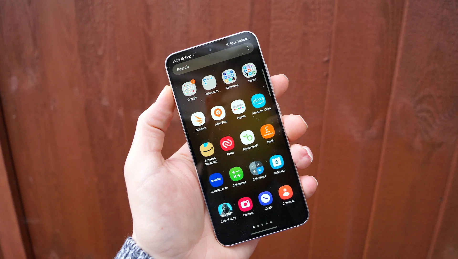 Użytkownicy Galaxy S23 zgłaszają problemy z odciskami palców po aktualizacji One UI 6.1