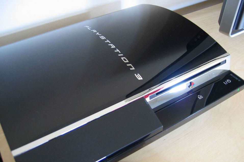 Sony wypuściło PlayStation 3 rok później niż Xbox 360 ze względu na część, która kosztuje pięć centów