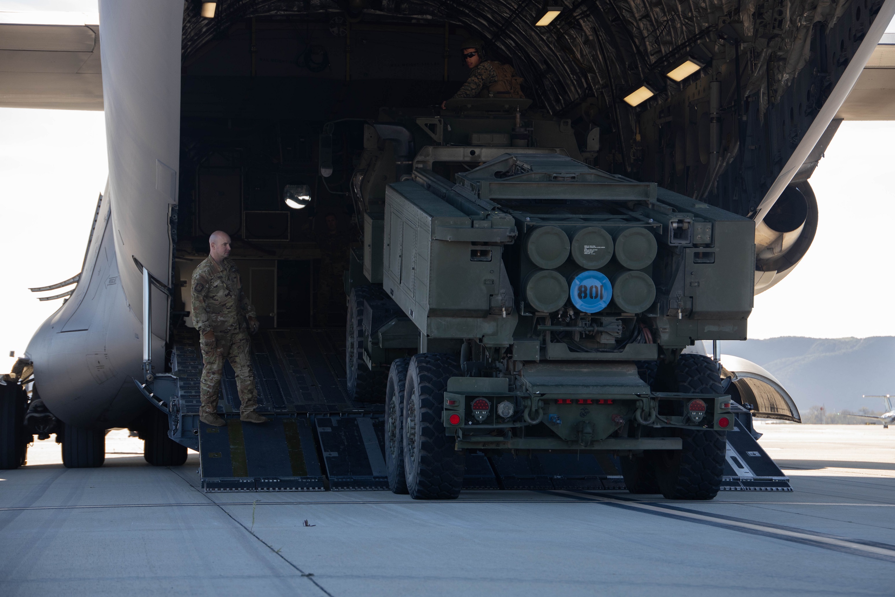 Pentagon: nowy pakiet pomocy będzie zawierał precyzyjnie naprowadzane pociski, których USA nie wysłały wcześniej na Ukrainę