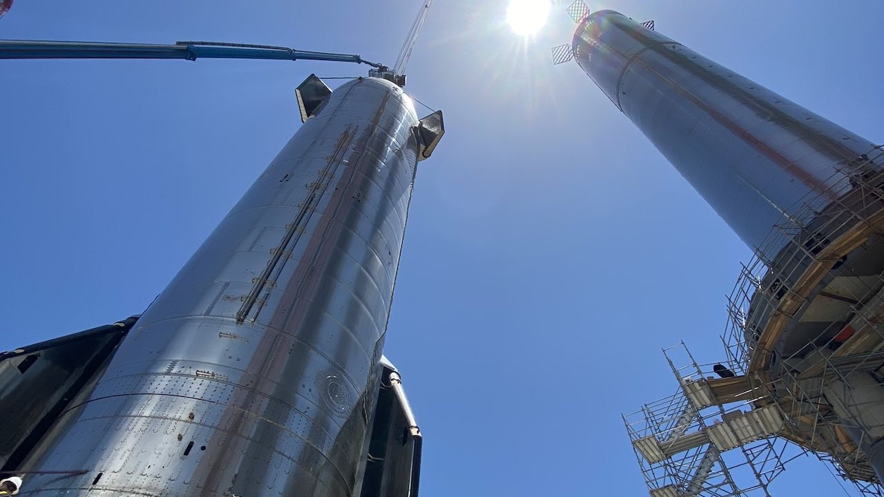 SpaceX buduje największą rakietę w historii