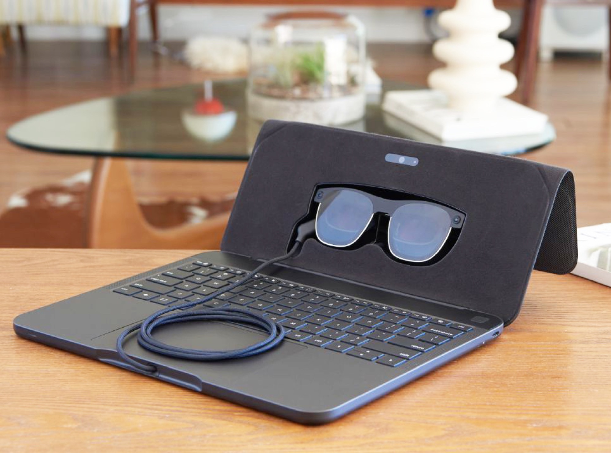 Spacetop G1: niezwykły laptop za 1900 USD, który nie ma wyświetlacza - zamiast tego 100-calowy wirtualny ekran