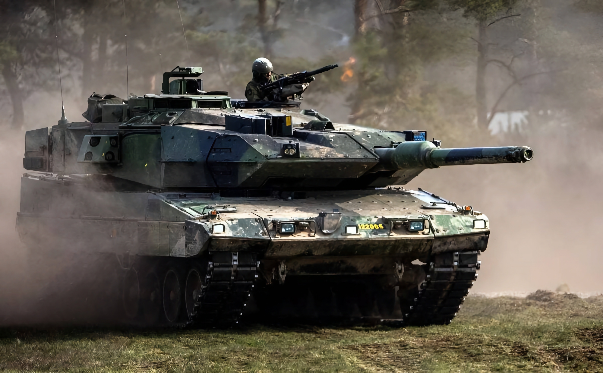 Szwecja przekaże Ukrainie nowy pakiet pomocy wojskowej, w tym amunicję do bojowych wozów piechoty CV90 i czołgów Stridsvagn 122 (aka Leopard 2A5).