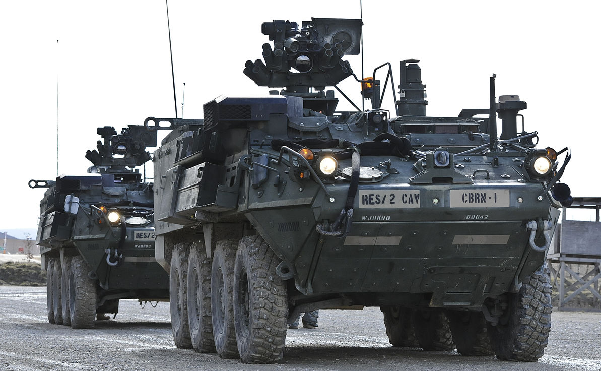 USA wysyła na Ukrainę 90 Strykerów BMP, już dotarły do Niemiec (wideo)