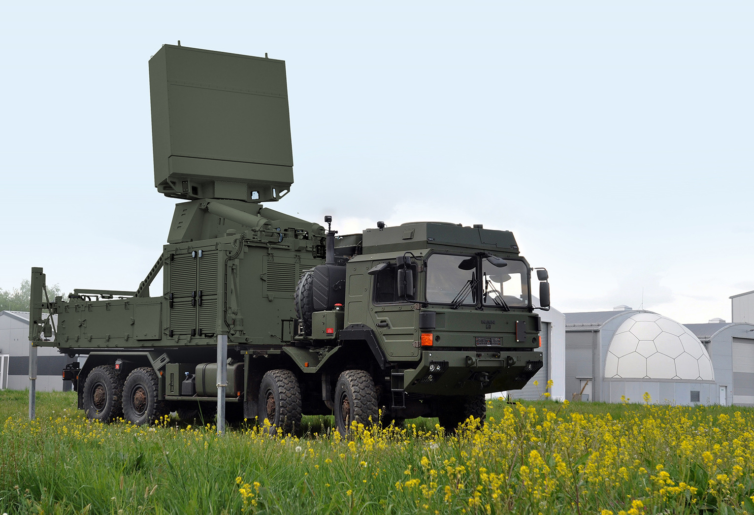 Hensoldt dostarczy Ukrainie dodatkowe radary TRML-4D dla systemu obrony powietrznej IRIS-T SLM