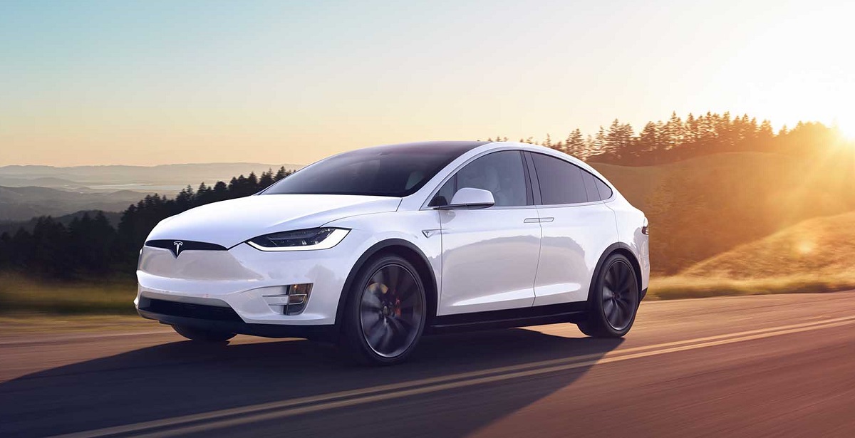 Tesla dostarcza ponad 1,3 mln pojazdów w 2022 roku i ustanawia nowy rekord