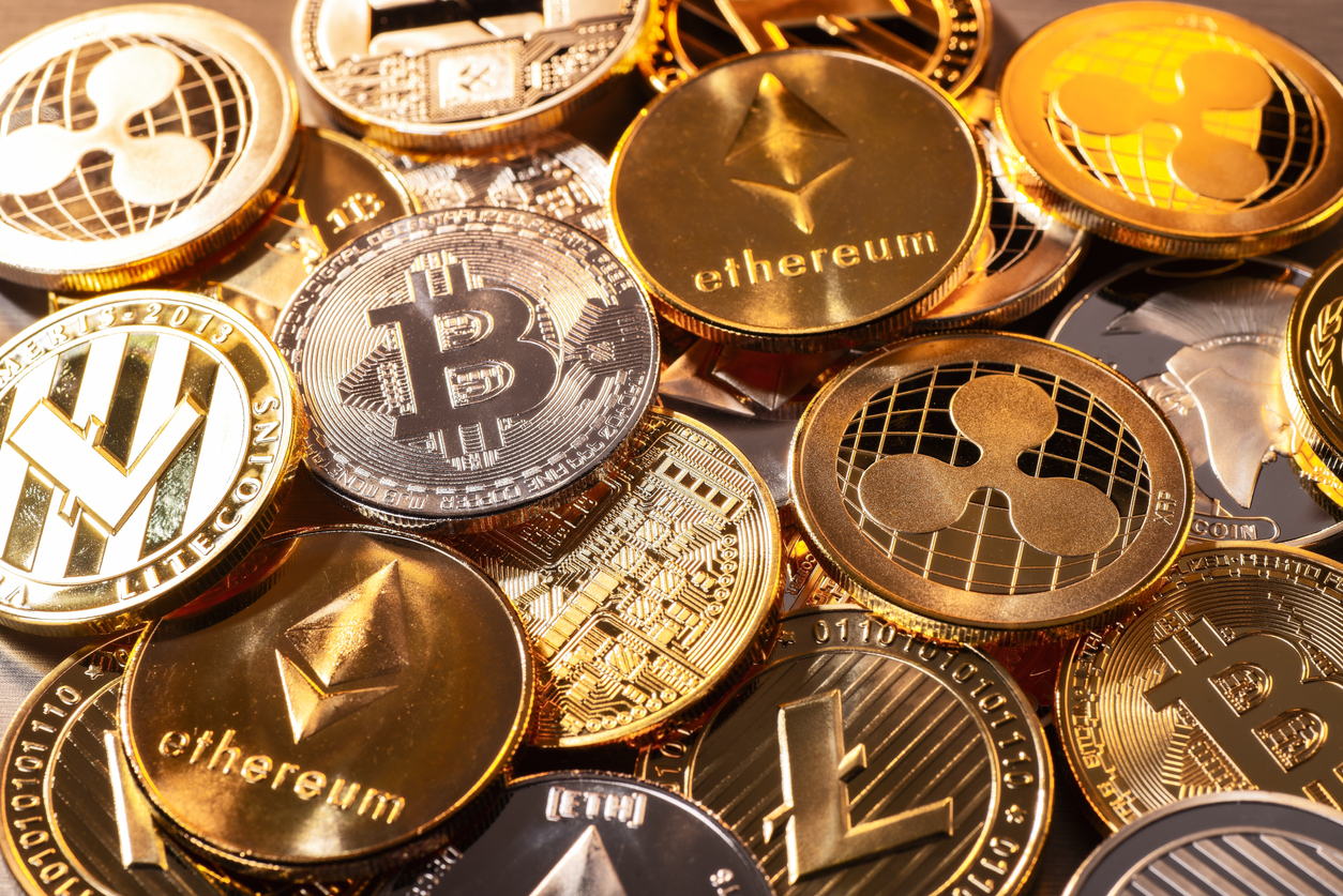 Bitcoin ciągnie w dół wszystkich - najpopularniejsze kryptowaluty spadają o 15-26%