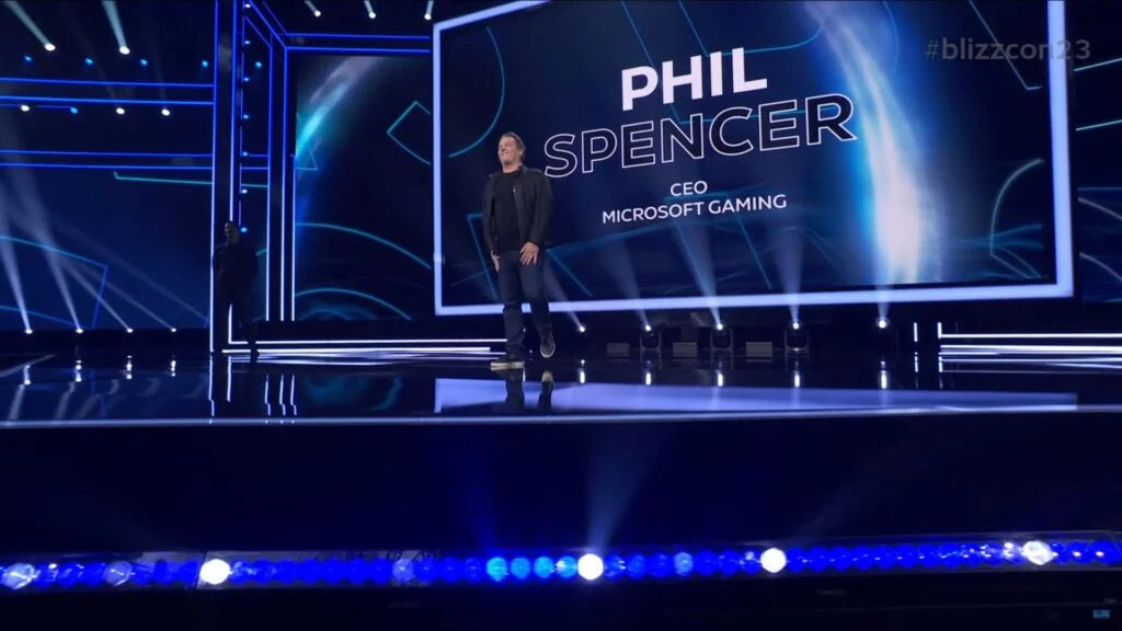 Phil Spencer przemawia na BlizzConie 23, gdzie mówi, że Xbox "wzmocni" Blizzarda.