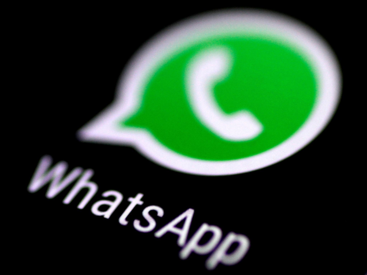 WhatsApp wreszcie otrymał Tryb Ciemny na Androida i iOS