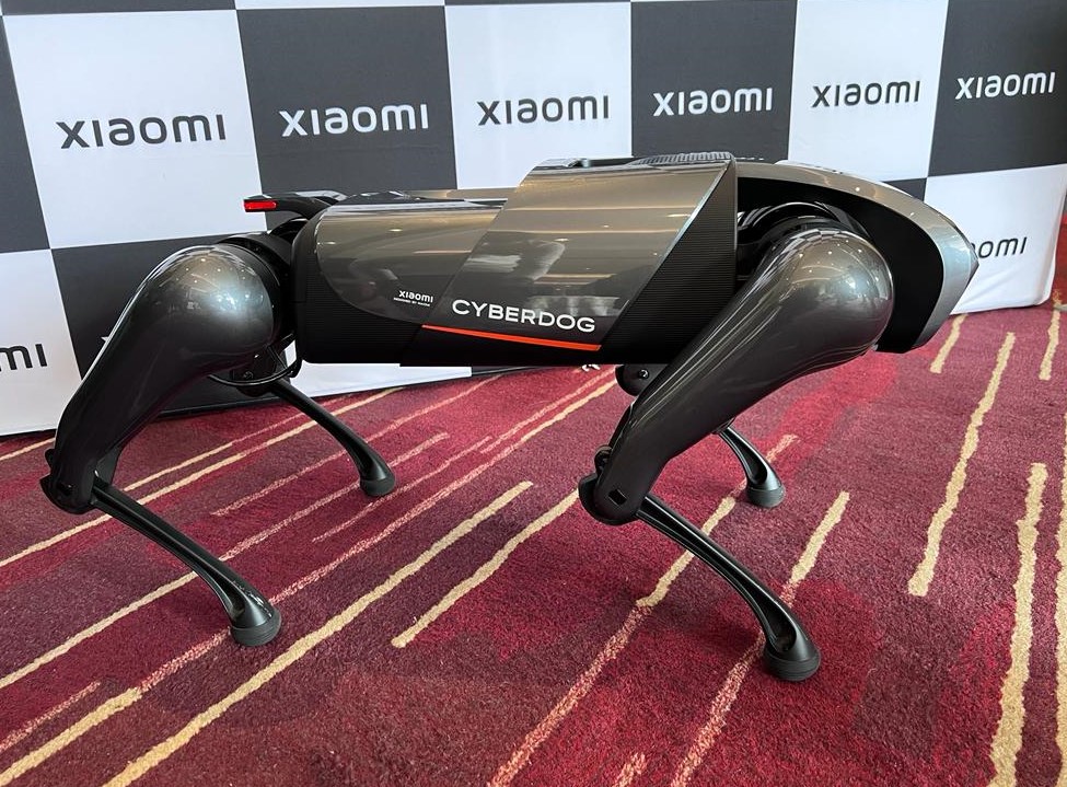 Xiaomi pokazało żywego robota psa CyberDog $1500