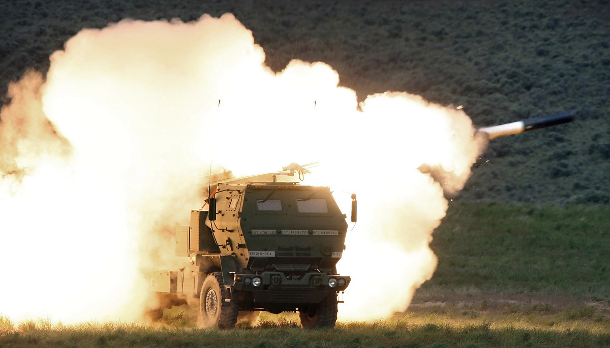 HIMARS / MLRS zniszczył rosyjską wyrzutnię rakiet ziemia-powietrze Tor-M2 o wartości 25 milionów dolarów jednym pociskiem GMLRS o wartości 200 000 dolarów.