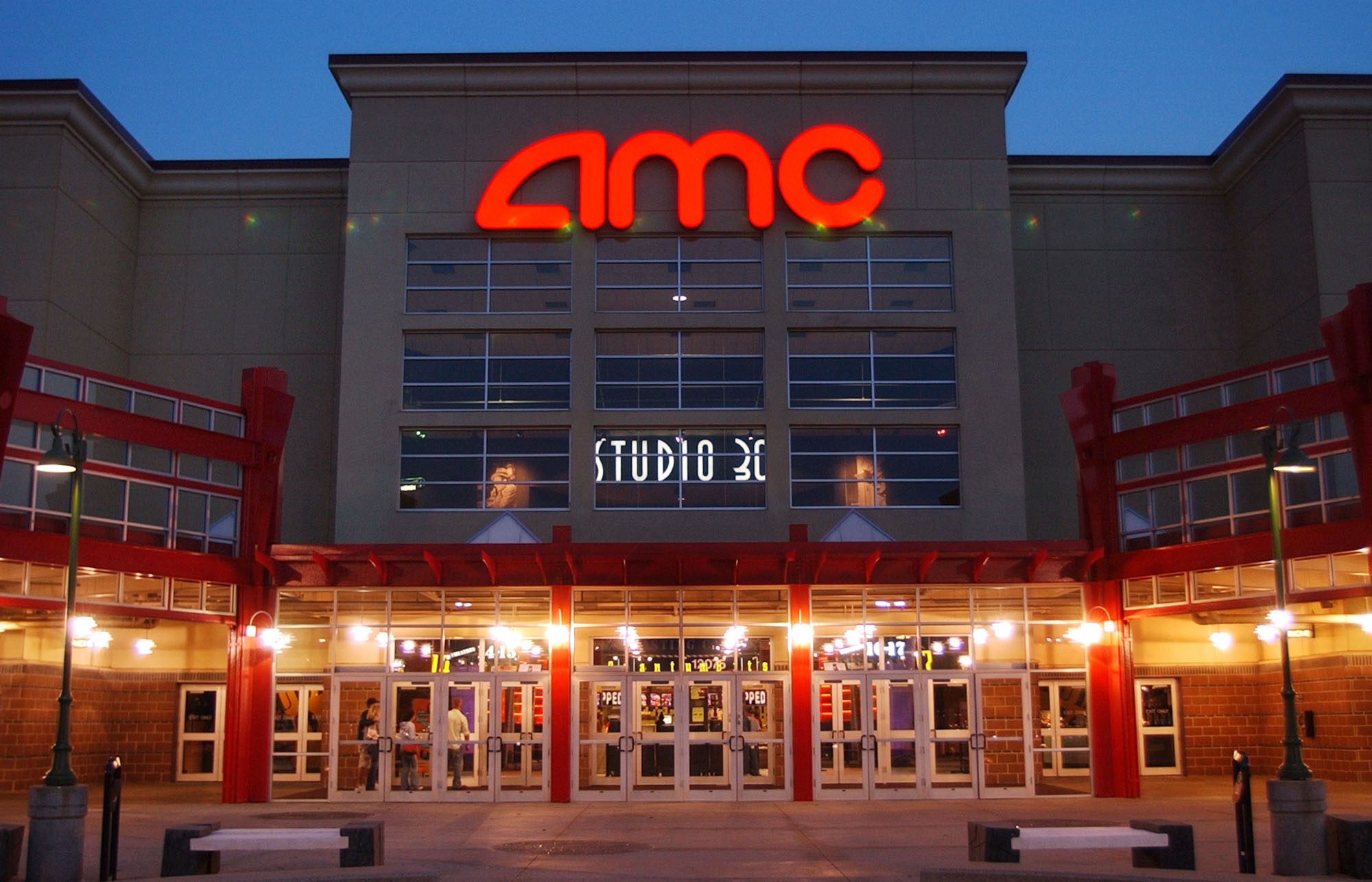 Idź do kina za Bitcoin - sieć kin AMC akceptuje kryptowalutę
