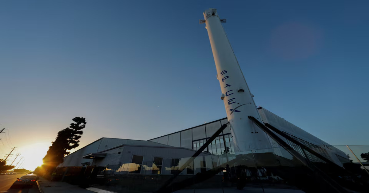 SpaceX opracowuje sieć satelitów szpiegowskich o wartości 1,8 mld USD dla USA