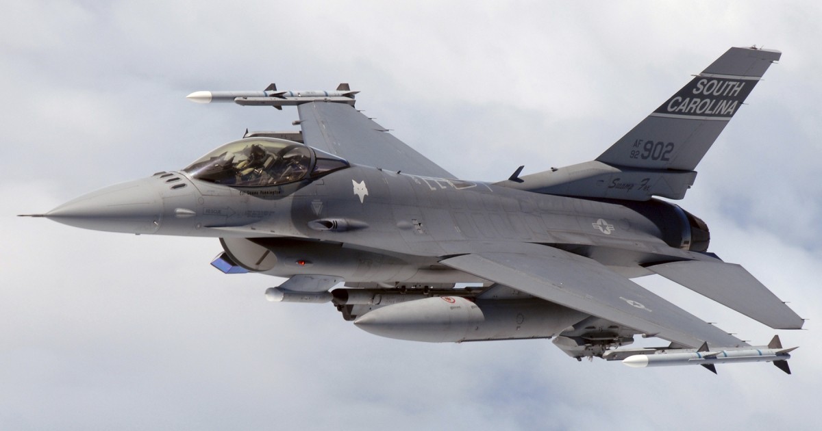 Lockheed Martin gotowy do szkolenia ukraińskich pilotów do latania myśliwcami czwartej generacji F-16