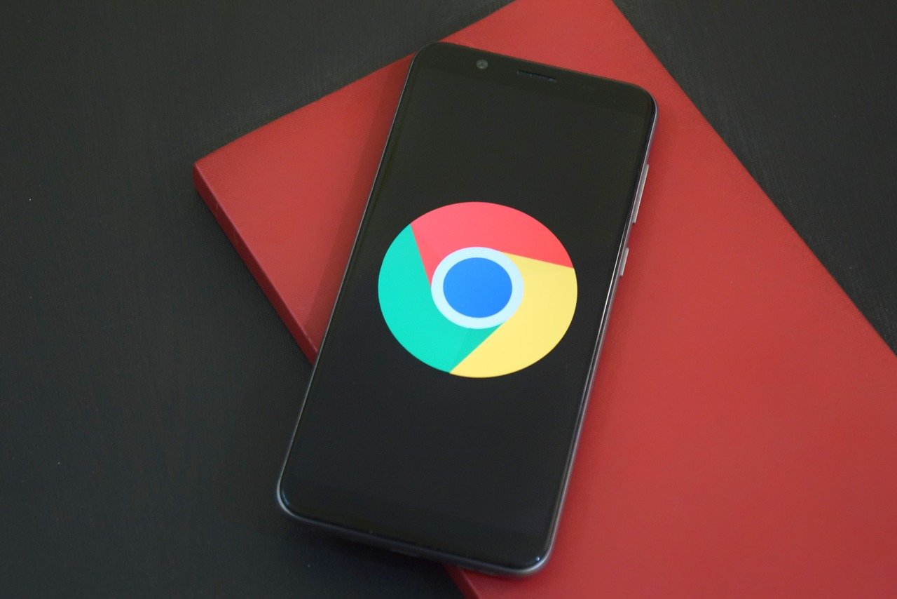 Google Chrome na Androida 12 pozwoli robić zrzuty ekranu całej strony
