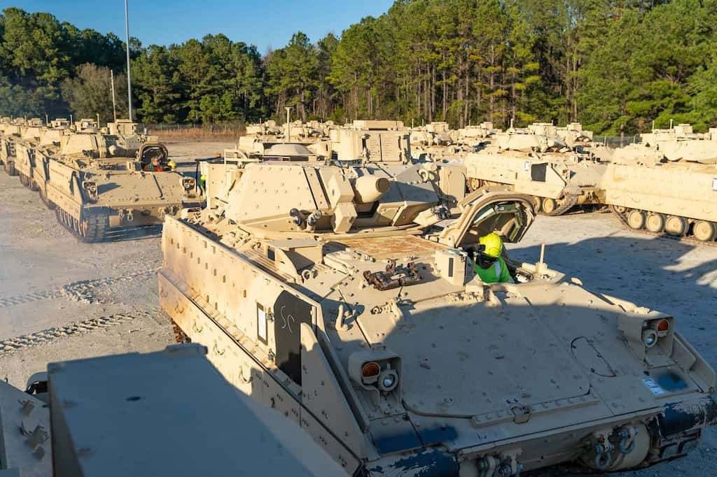 Przegląd aktualizacji: funkcje i zastosowanie bojowego wozu piechoty M2 Bradley