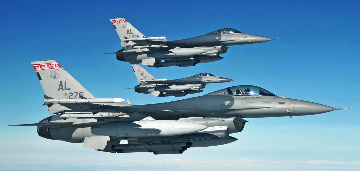 USA nie planują porzucić myśliwca czwartej generacji F-16 Fighting Falcon