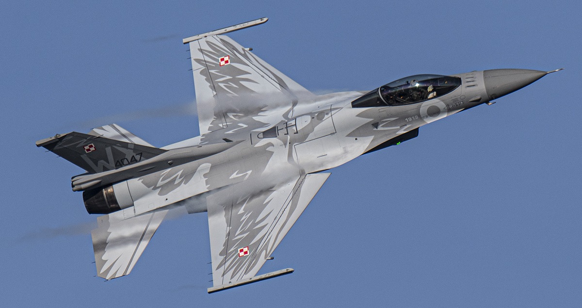 Departament Stanu USA zatwierdził sprzedaż sprzętu wsparcia dla myśliwców czwartej generacji F-16 Fighting Falcon do Polski