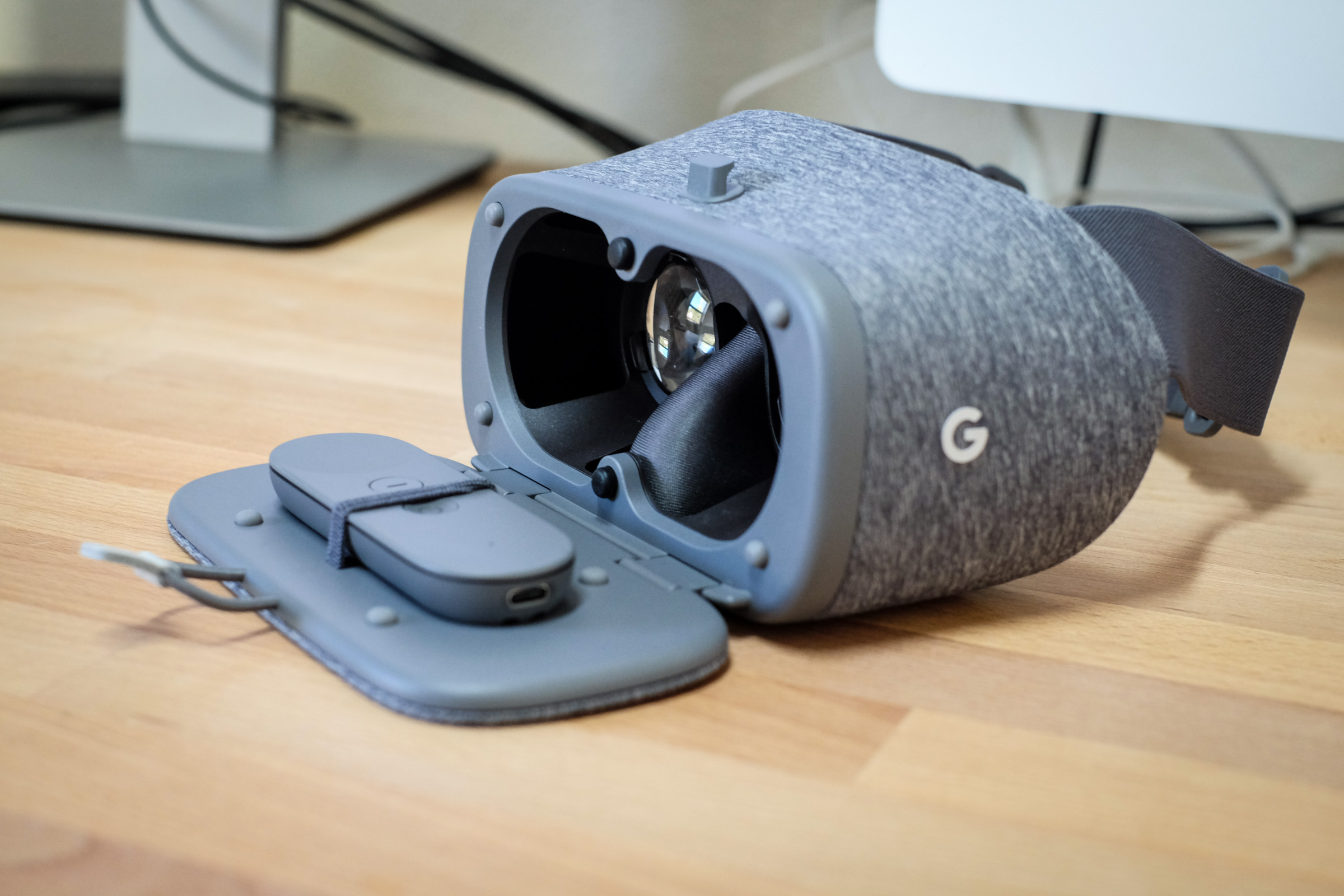 Google «pogrzebie” kolejny projekt - VR-platformę Daydream