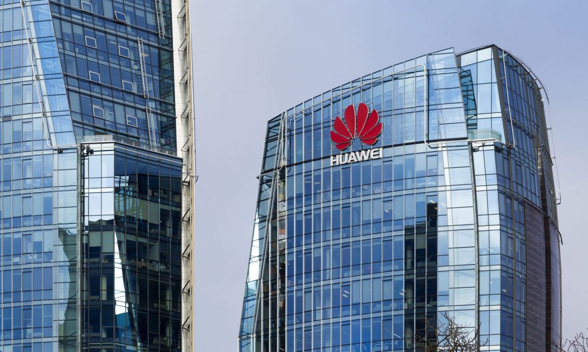 Po drodze Honor: Huawei sprzedaje kolejną część swojego biznesu z powodu nacisków USA