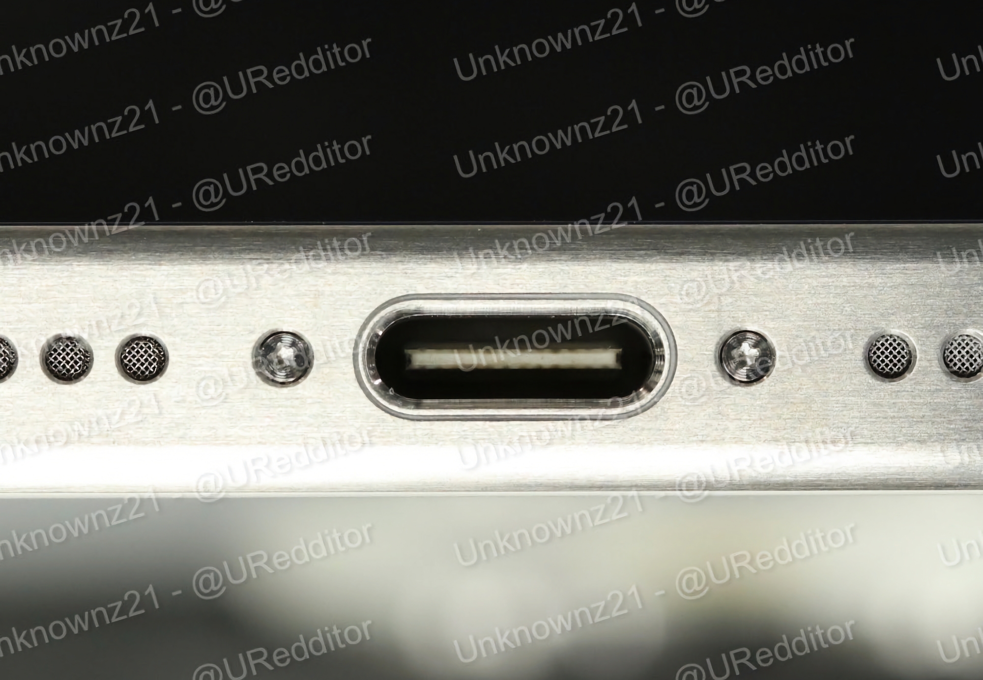 iPhone 15 Pro z tytanową ramką i portem USB-C pojawił się na zdjęciach
