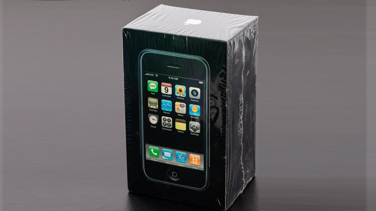 Nigdy nieużywany, w zapieczętowanym pudełku: pierwszy iPhone sprzedany na aukcji za 50 000 dolarów