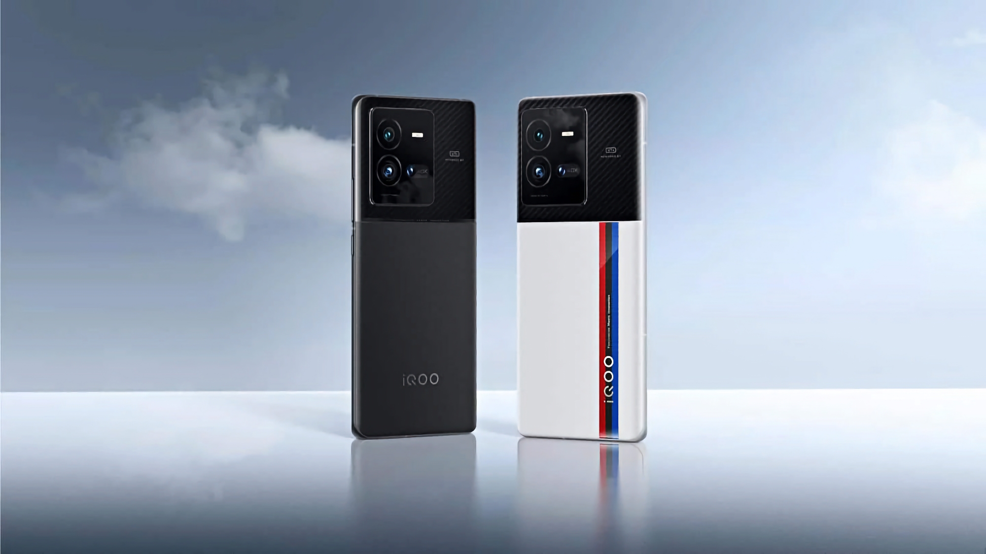 Wyświetlacz QHD AMOLED, układ Snapdragon 8 Gen 2 i ładowanie 100W: Insider ujawnia specyfikację smartfona iQOO 11