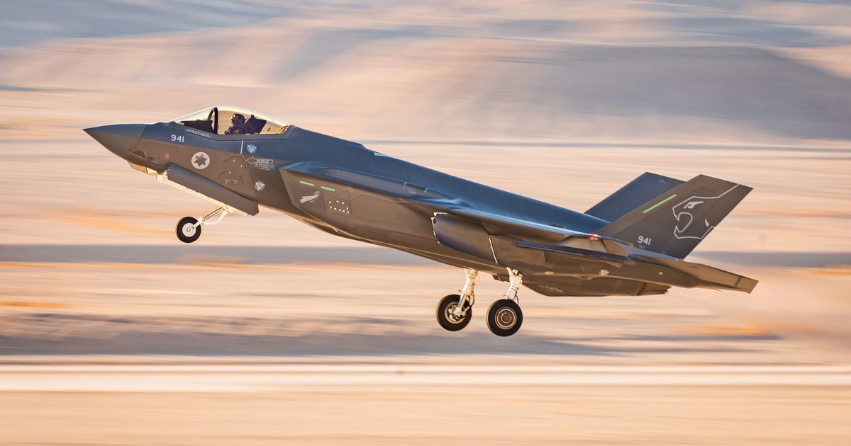 Lockheed Martin przekazuje Izraelowi trzy myśliwce piątej generacji F-35 Lightning II