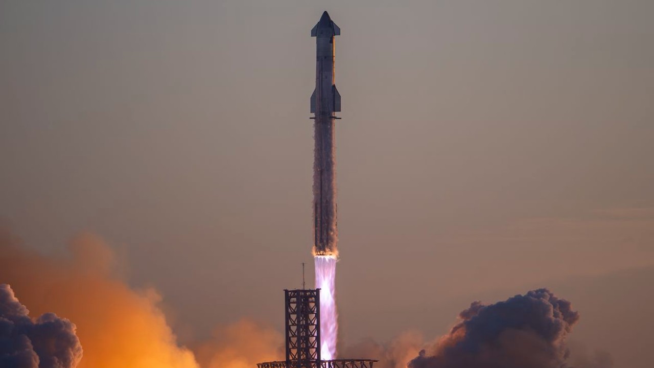 Według Ilona Muska, przyszły statek kosmiczny będzie podróżował poza Układ Słoneczny