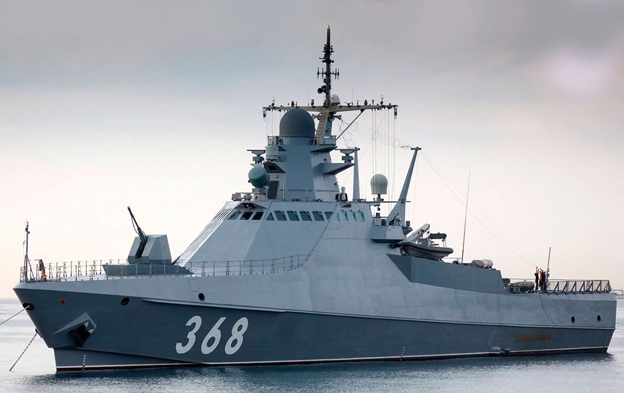 Ukraińska jednostka specjalna Grupa 13 z pomocą drona morskiego Magura V5 zniszczyła rosyjski statek projektu 22160 "Siergiej Kotow" o wartości 65 milionów dolarów.