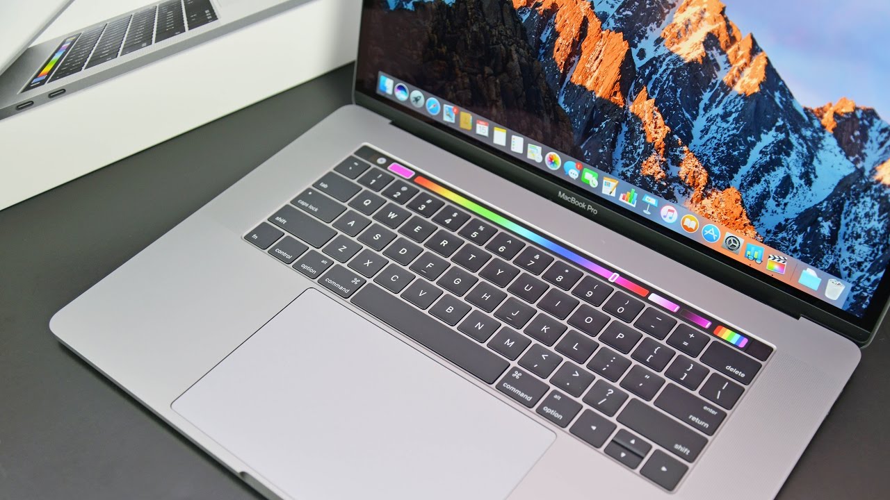 Apple przestaje produkować i sprzedawać 15-calowe komputery MacBook Pro