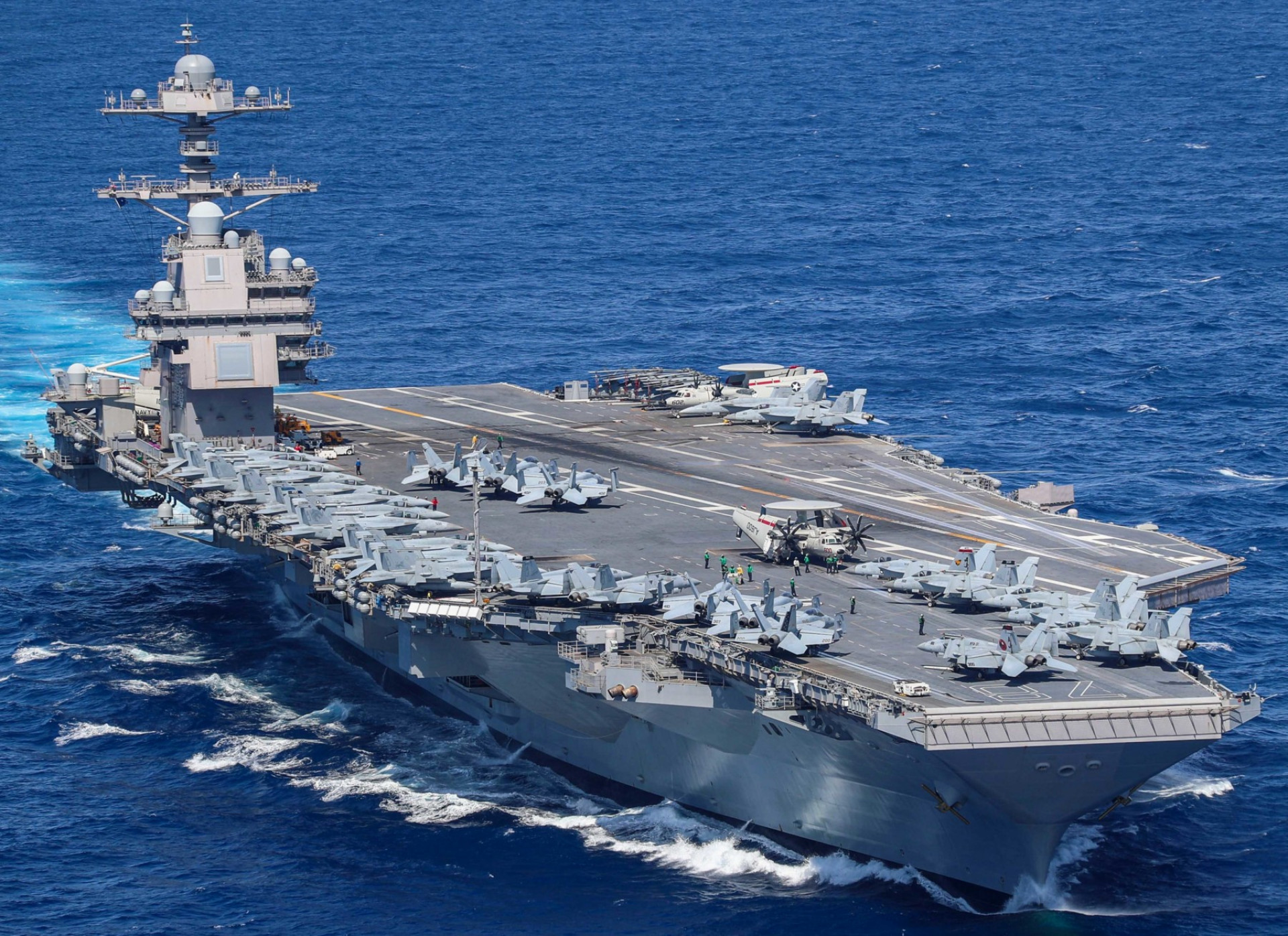 Stany Zjednoczone wysłały do Izraela największy na świecie lotniskowiec USS Gerald R. Ford wraz z pięcioma niszczycielami klasy Arleigh Burke i krążownikiem rakietowym USS Normandy
