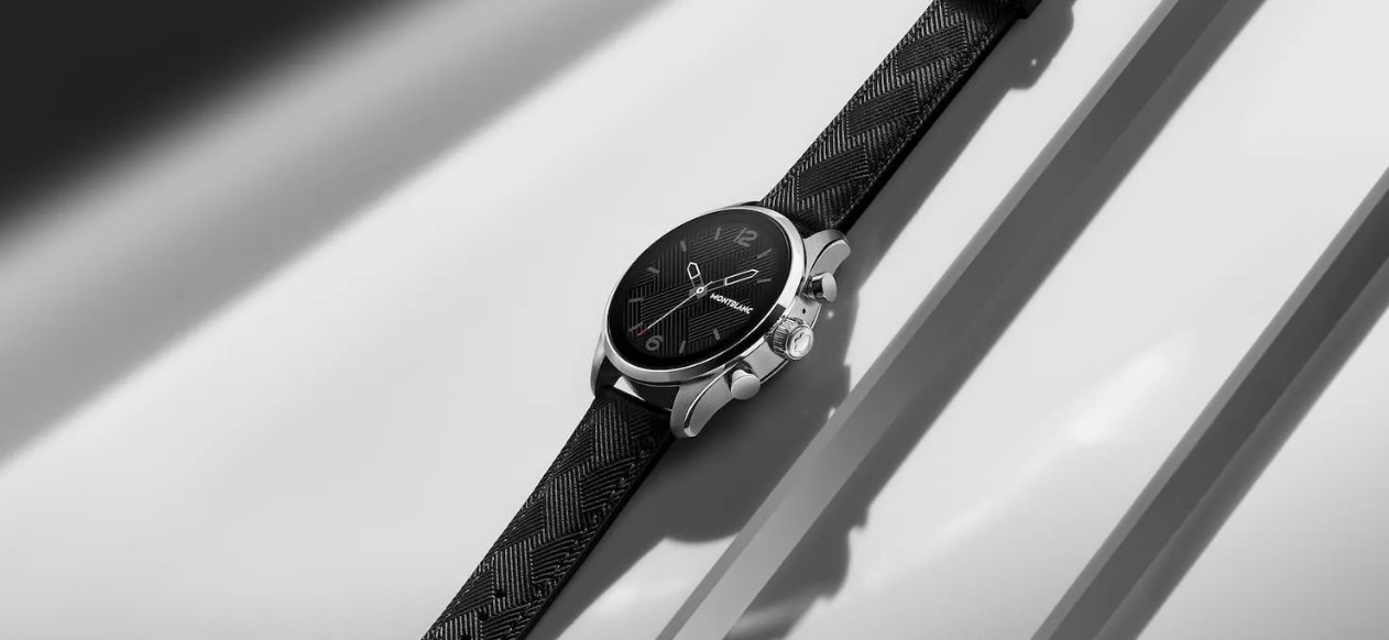 Nowy smartwatch Montblanc Summit 3 z systemem Wear OS 3.0 będzie działał z systemem iOS