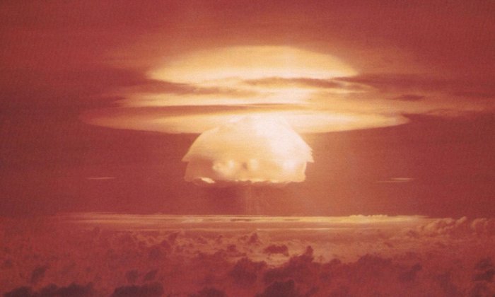 Sztuczna inteligencja w symulacjach wojskowych rozpoczęła wojnę nuklearną "w imię pokoju na świecie"