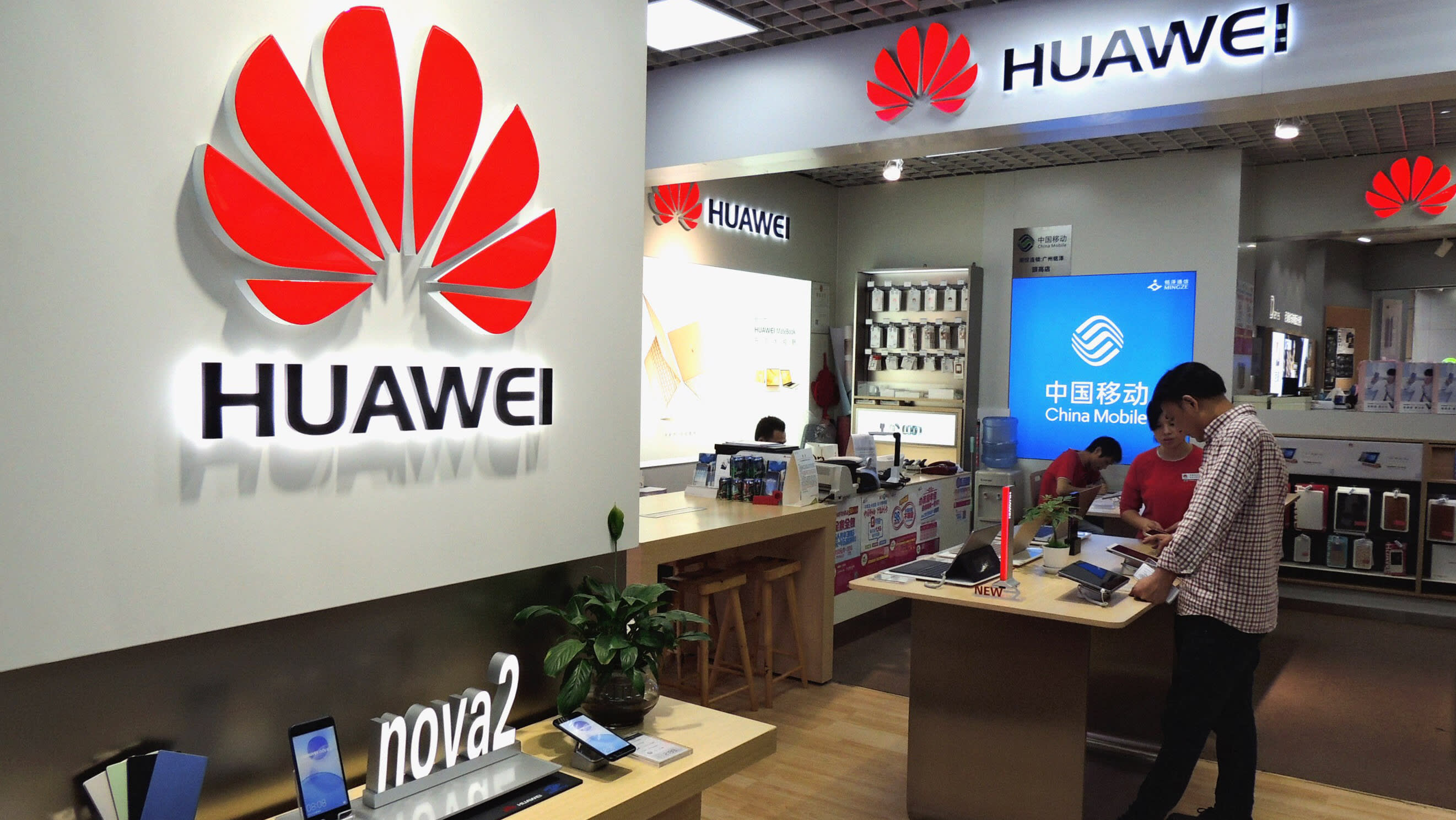 USA ponownie przełożyli sankcje przeciwko Huawei - po raz trzeci