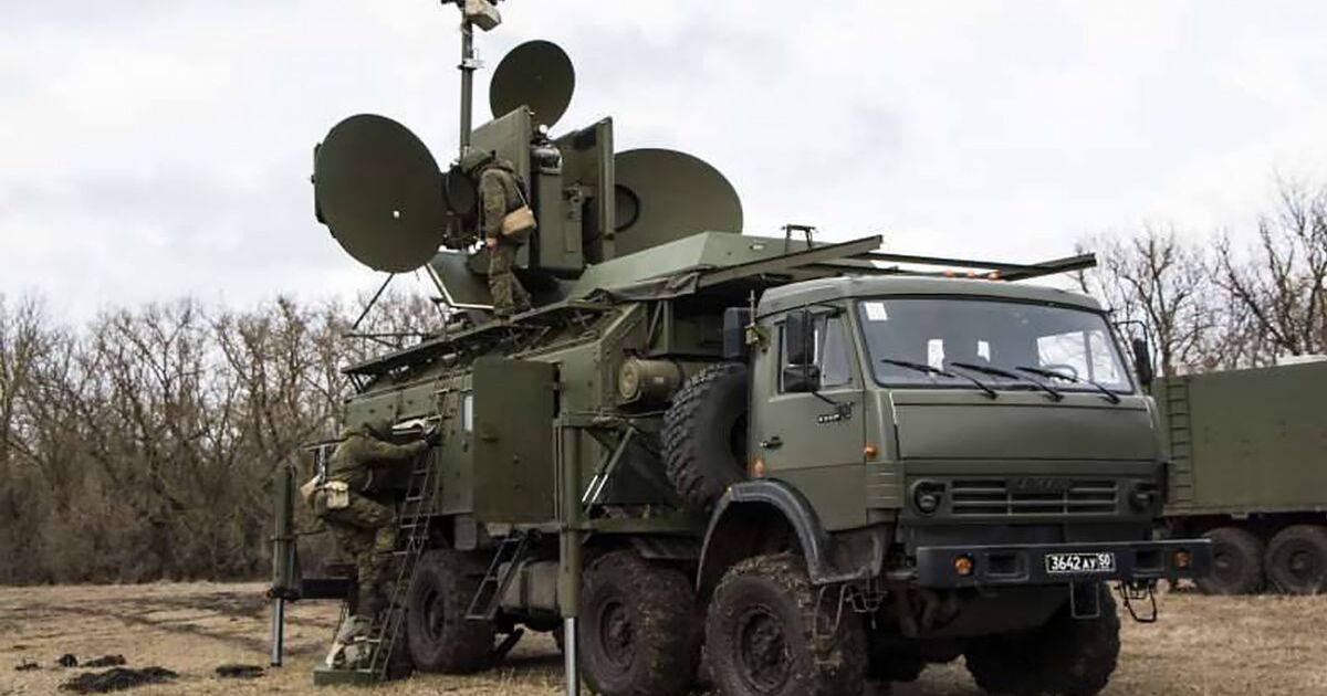 Ukraińskie Siły Zbrojne niszczą rosyjski system walki elektronicznej "Palantyn" (wideo) 