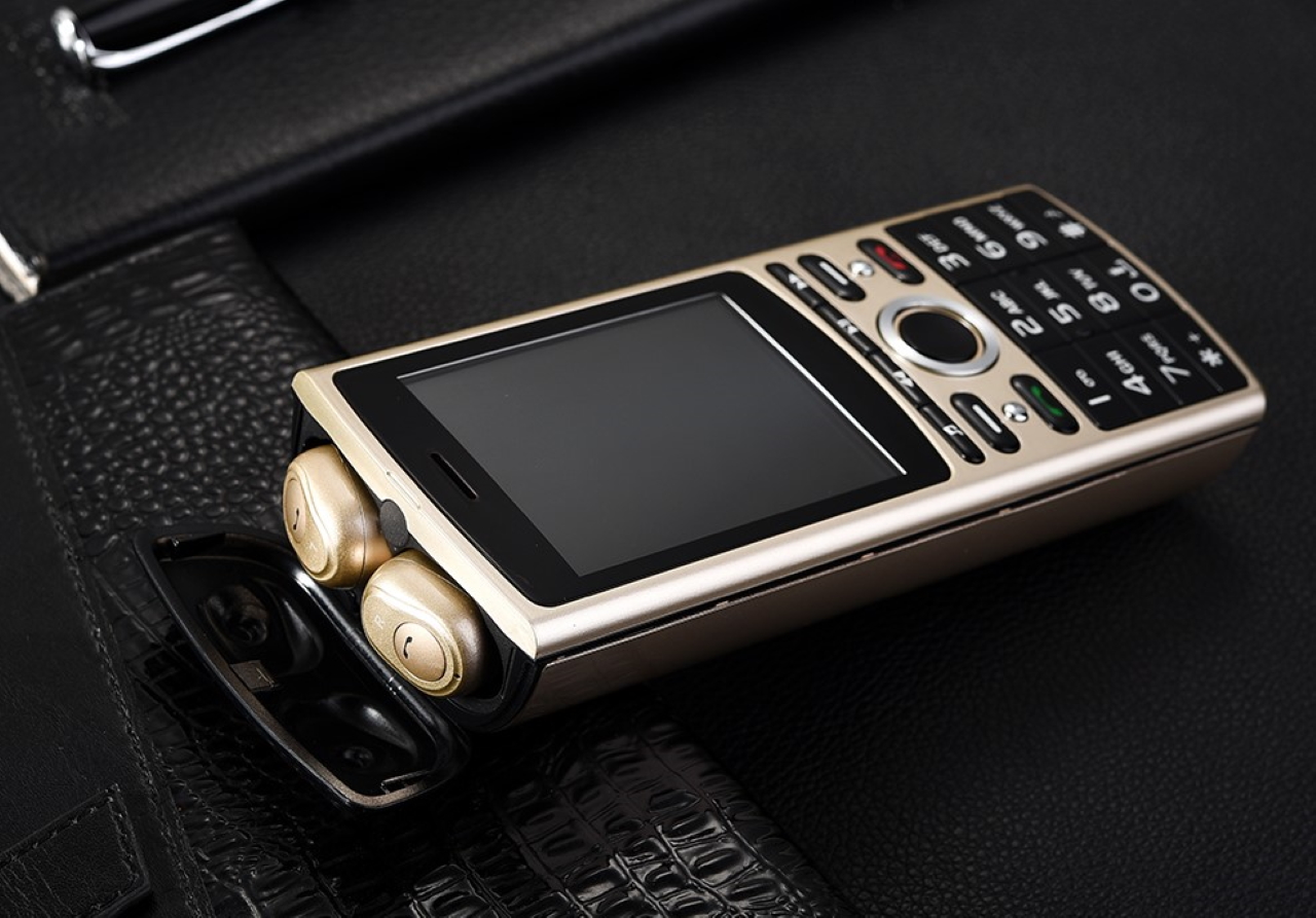 SERVO R25: telefon z przyciskami z wbudowanym zestawem słuchawkowym TWS i baterią 6000 mAh za 40 USD