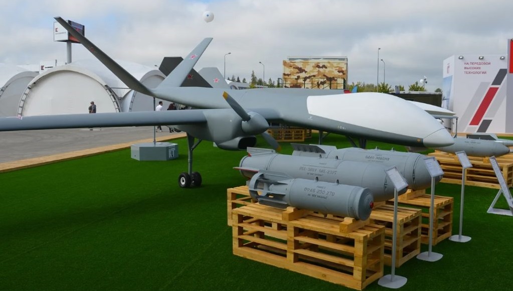 Rosja oficjalnie potwierdziła pierwszy lot drona szturmowego Sirius, który kopiuje MQ-9 Reaper - dostawy rozpoczną się do końca 2023 r.