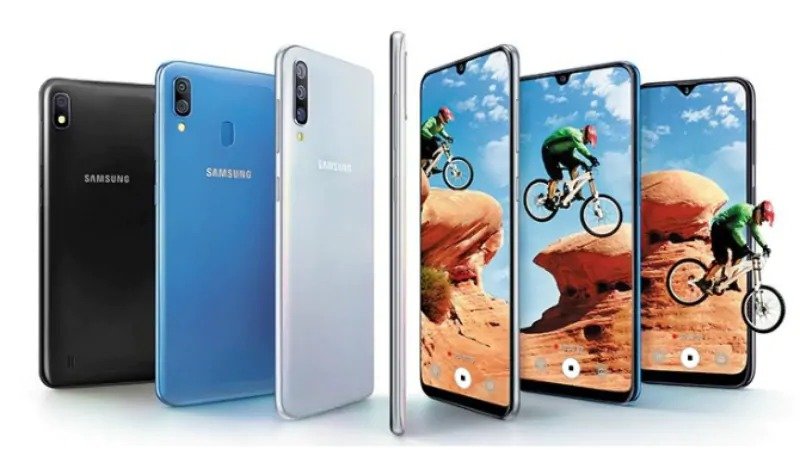 Samsung Galaxy A50 potaniał trzy miesiące po ogłoszeniu