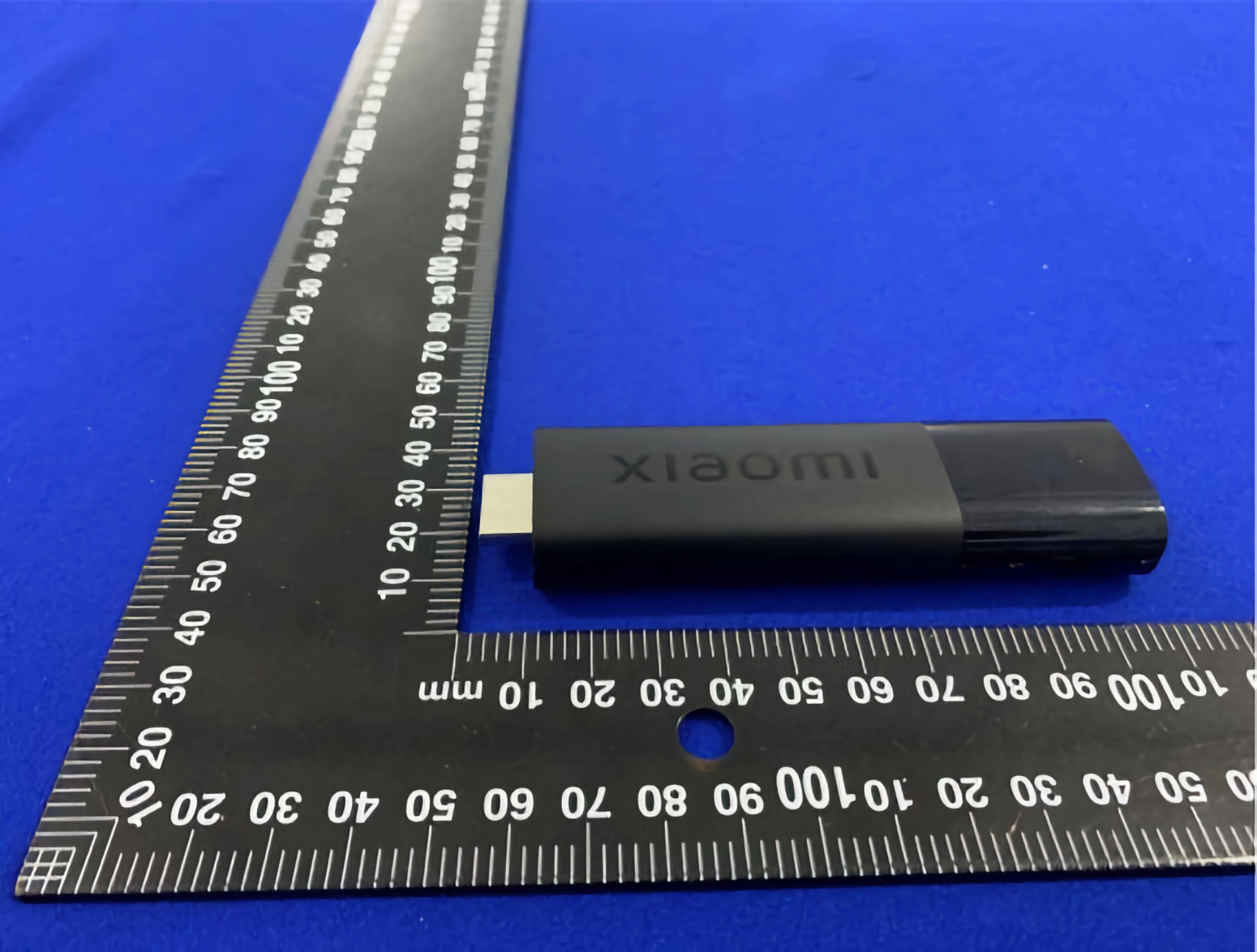 Specyfikacja Xiaomi Mi TV Stick 2021 wyciekła do sieci: nowy chip, ulepszone Wi-Fi i obsługa 4K