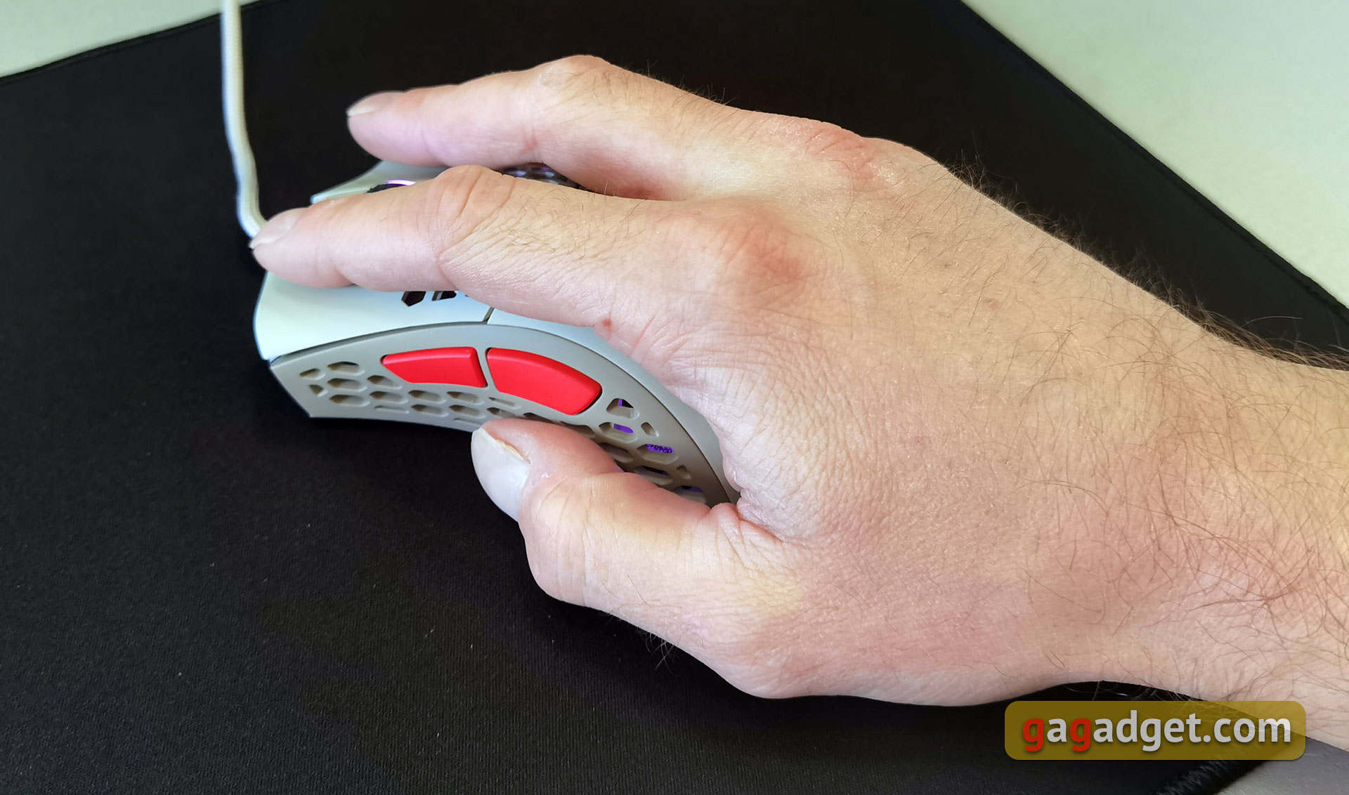 2E Gaming HyperSpeed Pro - przegląd: Lekka mysz do gier z doskonałym sensorem-16