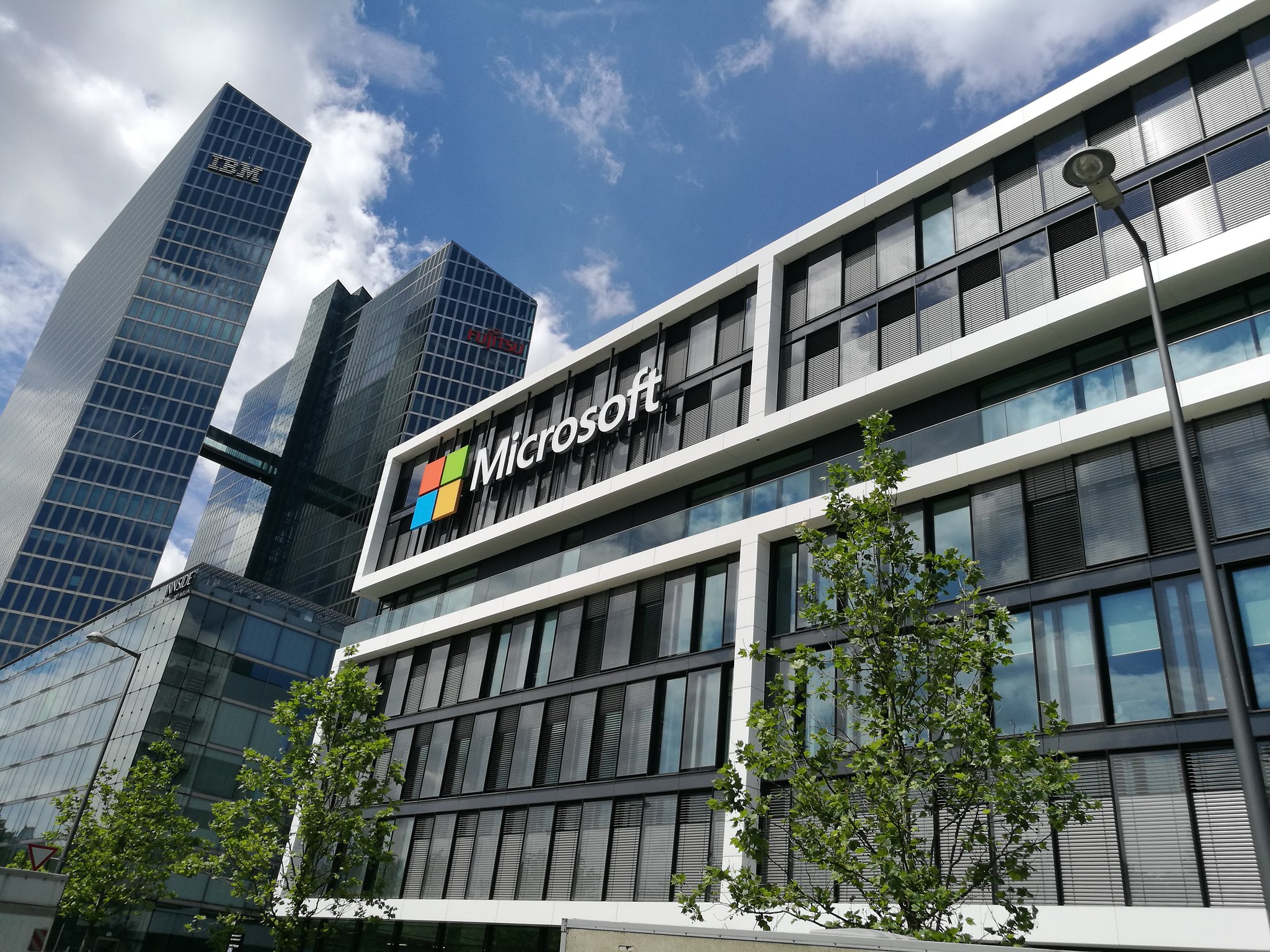 Microsoft przeznaczy 3,2 mld euro na rozwój sztucznej inteligencji w Niemczech