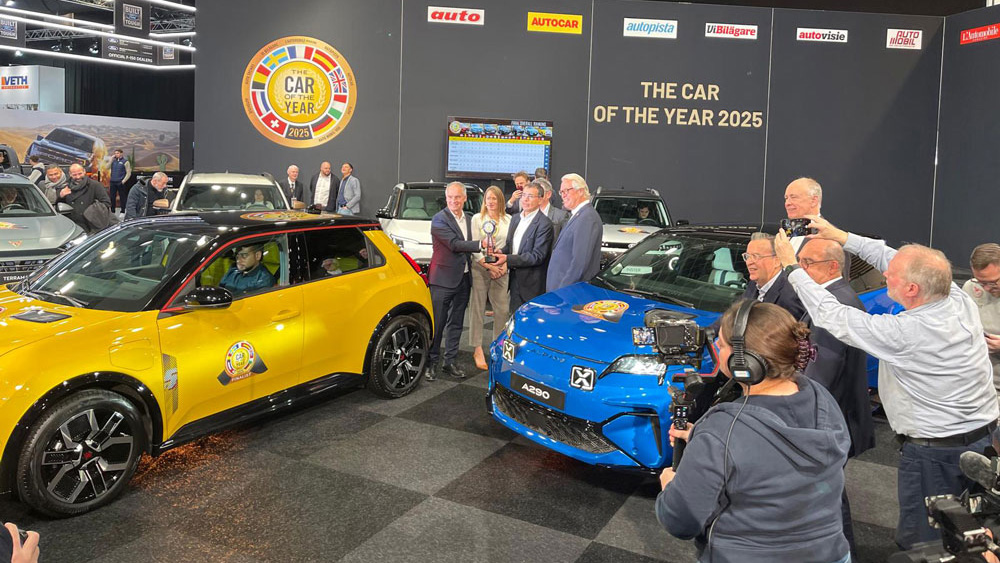 Ceremonia wręczenia nagród Renault 5 E-Tech w Brukseli