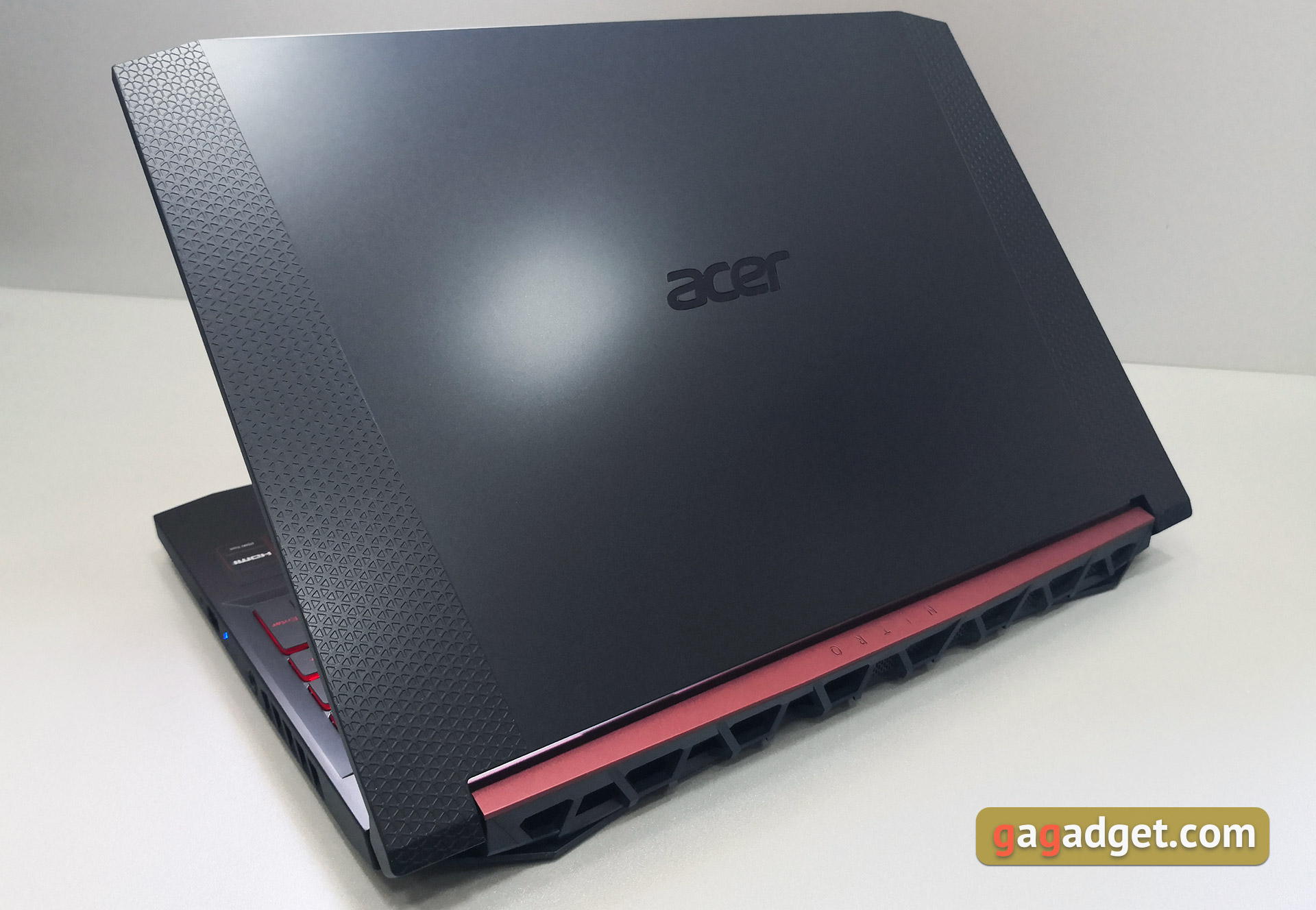Recenzja laptopa do gier Acer Nitro 5 AN515-54: niedrogi i wydajny-5