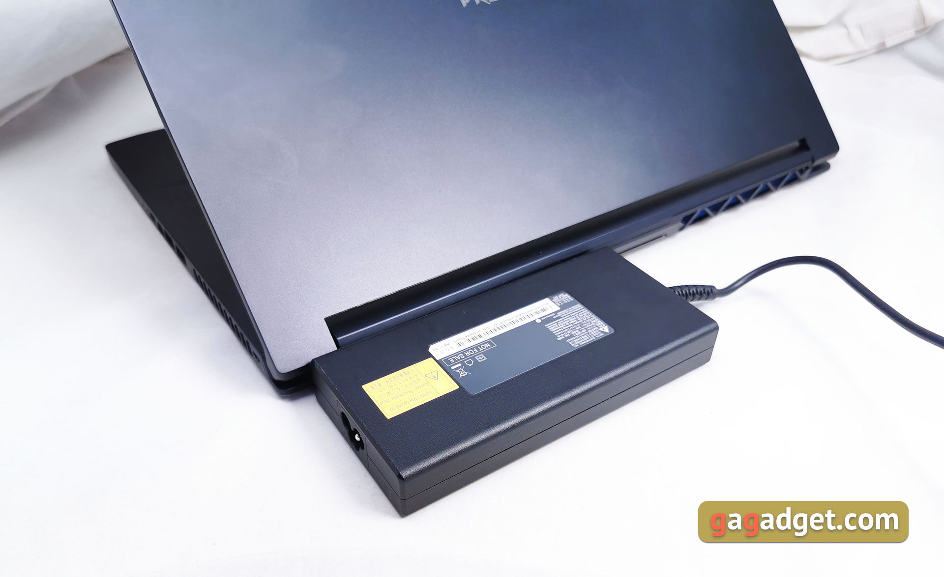 Recenzja Acer Predator Triton 500: laptop do gier z RTX 2080 Max-Q w zwartej, lekkiej obudowie-3