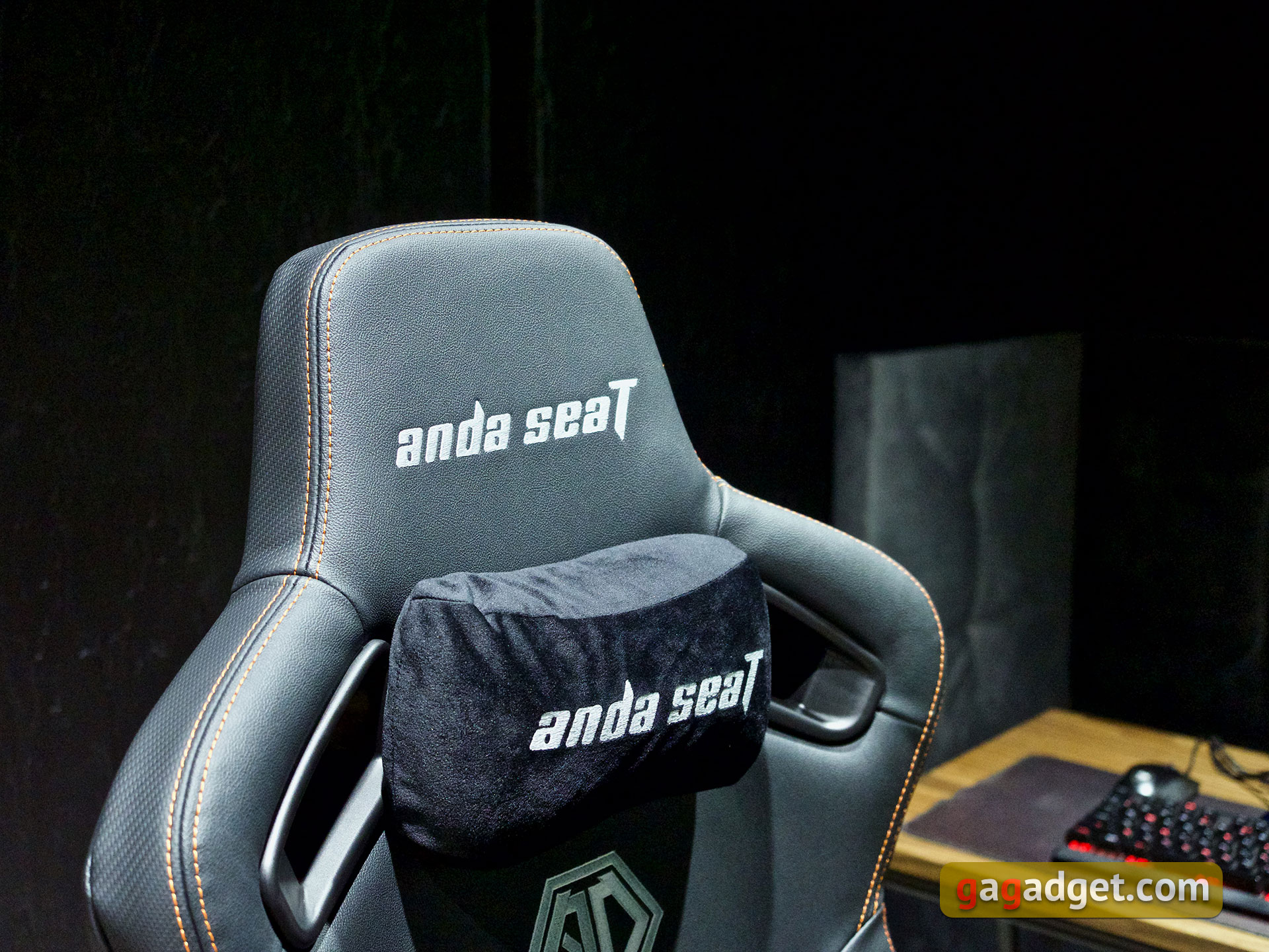 Tron do gier: recenzja fotela do gier Anda Seat Kaiser 3 XL-50
